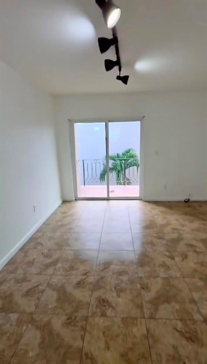 3640 NW 9TH Street # 306, Miami FL 33125 photo 3