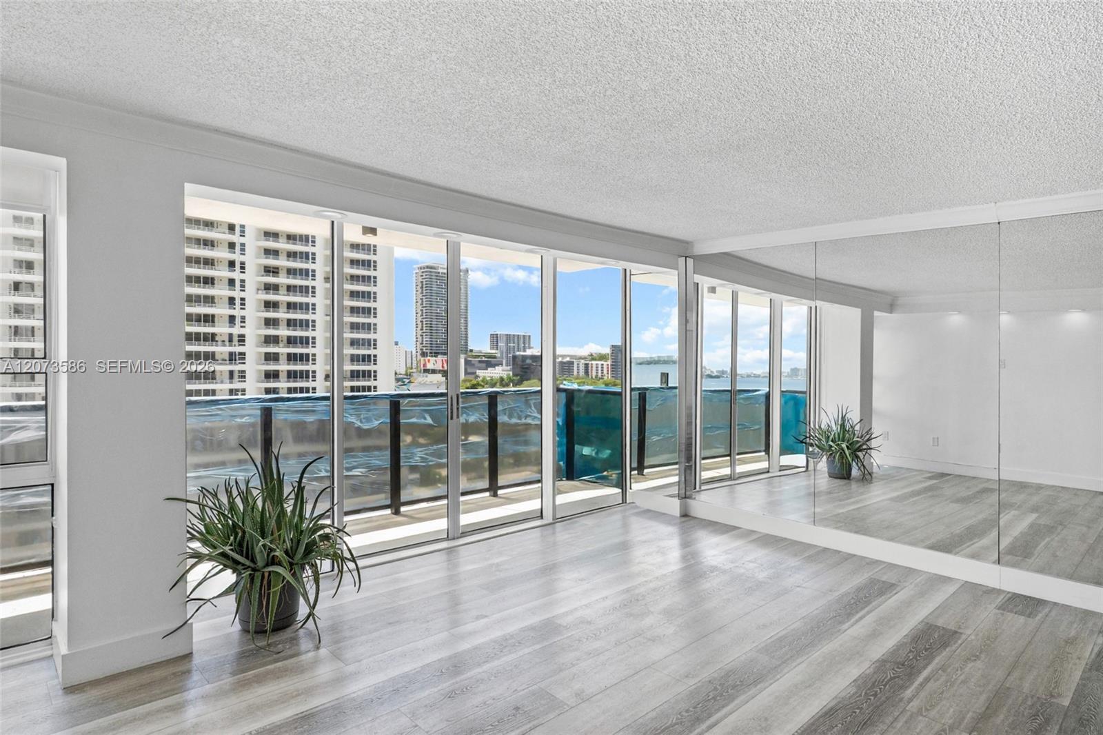 600 NE 36th St # 1404, Miami FL 33137 photo 2