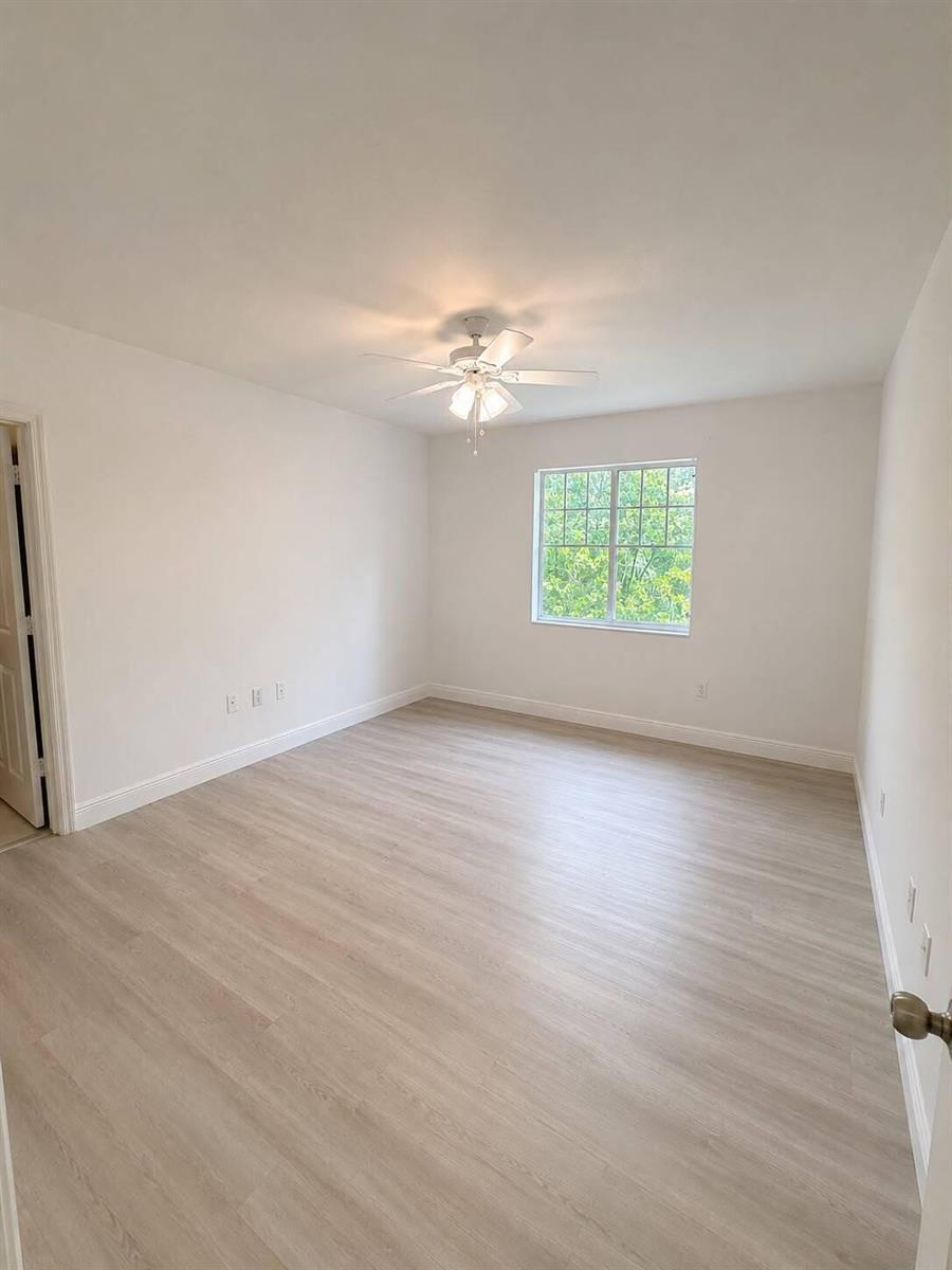 6386 EMERALD DUNES Drive # 308, West Palm Beach FL 33411 photo 4