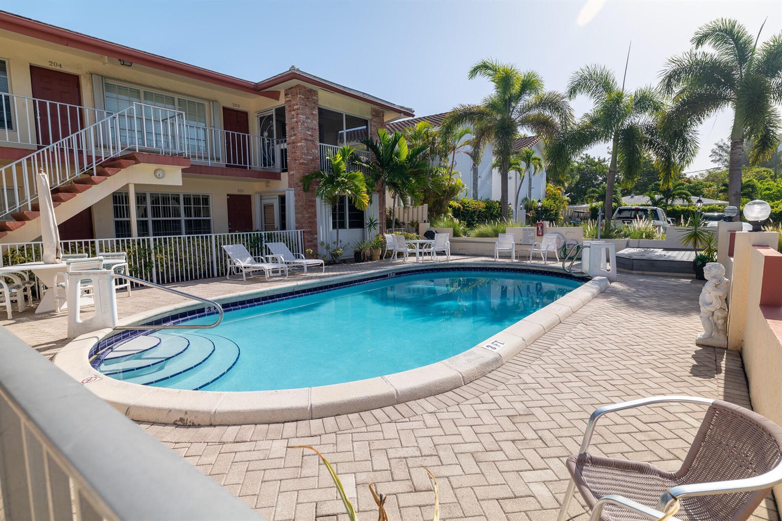 3215 NE 15TH Street # 203, Pompano Beach FL 33062