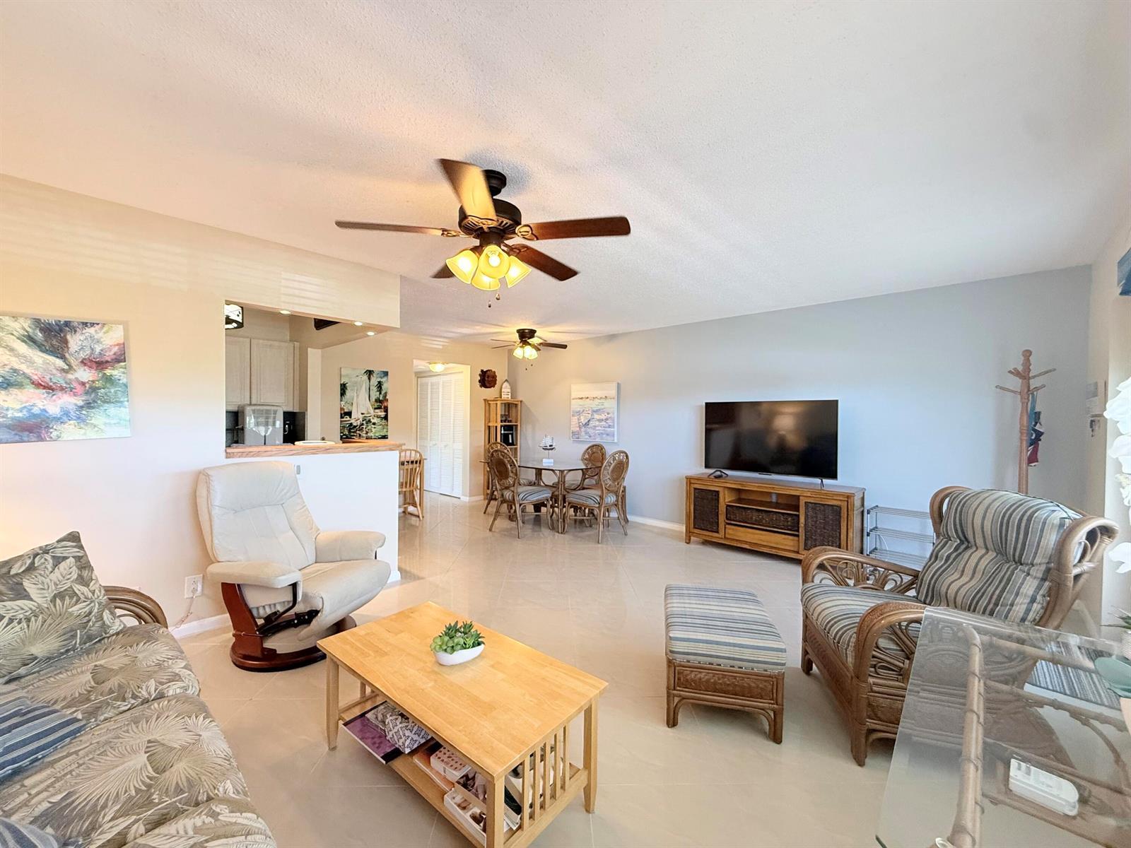 22 Markham A, Deerfield Beach FL 33442 photo 5