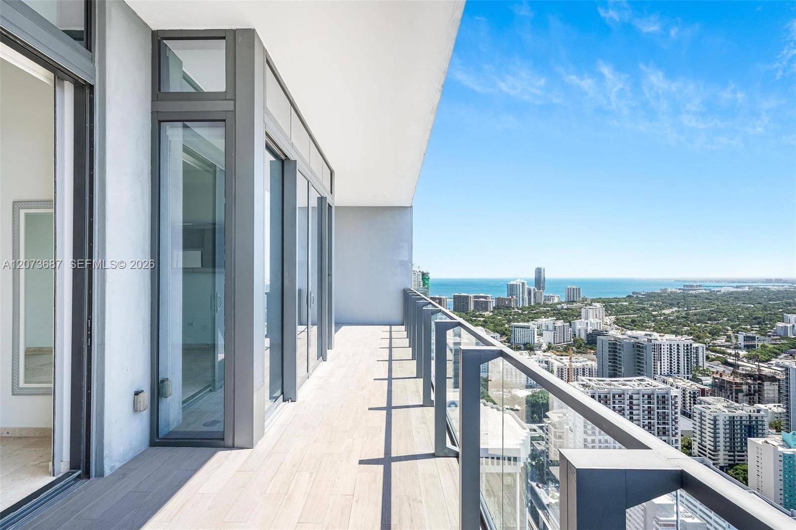 88 SW 7th St # 4004, Miami FL 33130 photo 3
