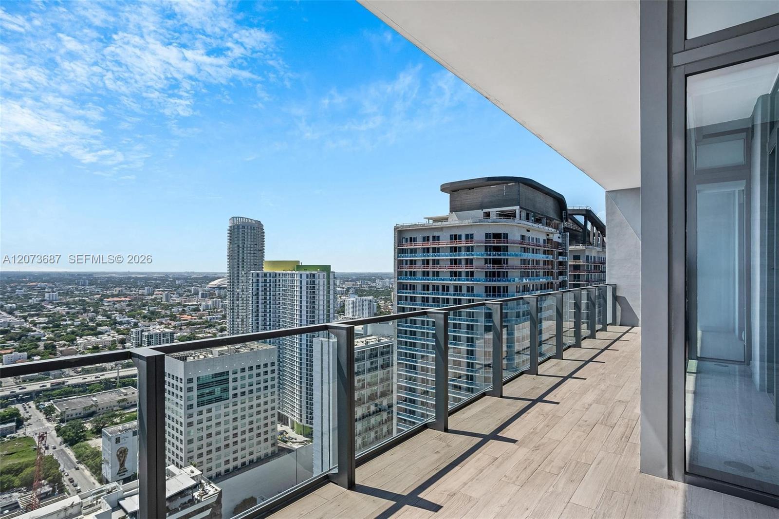88 SW 7th St # 4004, Miami FL 33130 photo 4