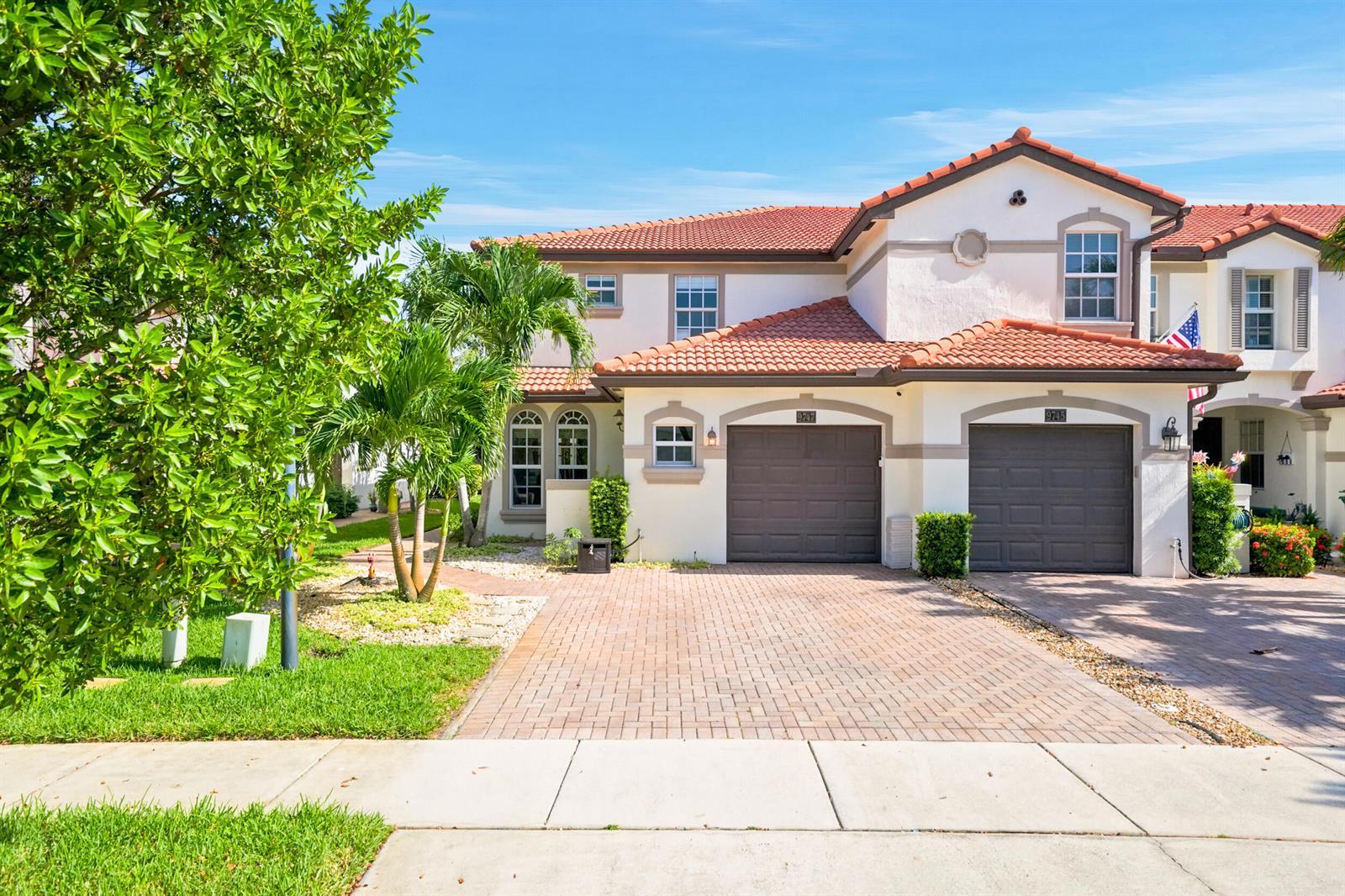 9747 Darlington Place, Cooper City FL 33328