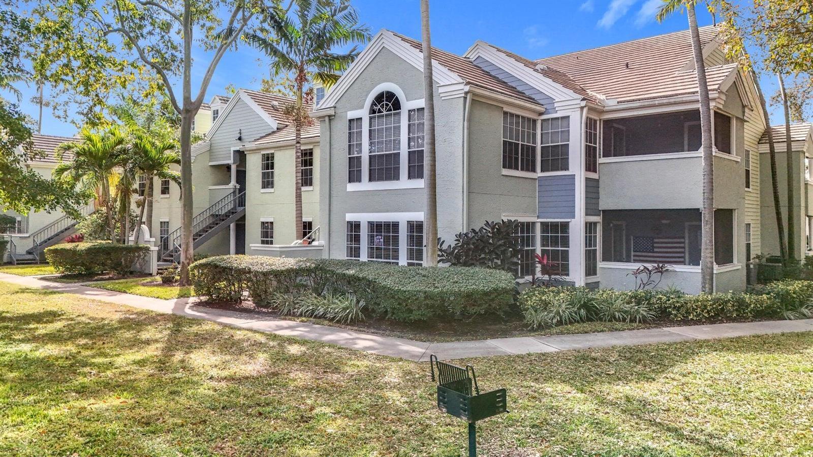 1020 CRYSTAL Way # M, Delray Beach FL 33444 photo 2