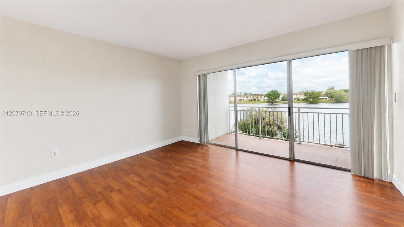 9363 Fontainebleau Blvd # H205, Miami FL 33172