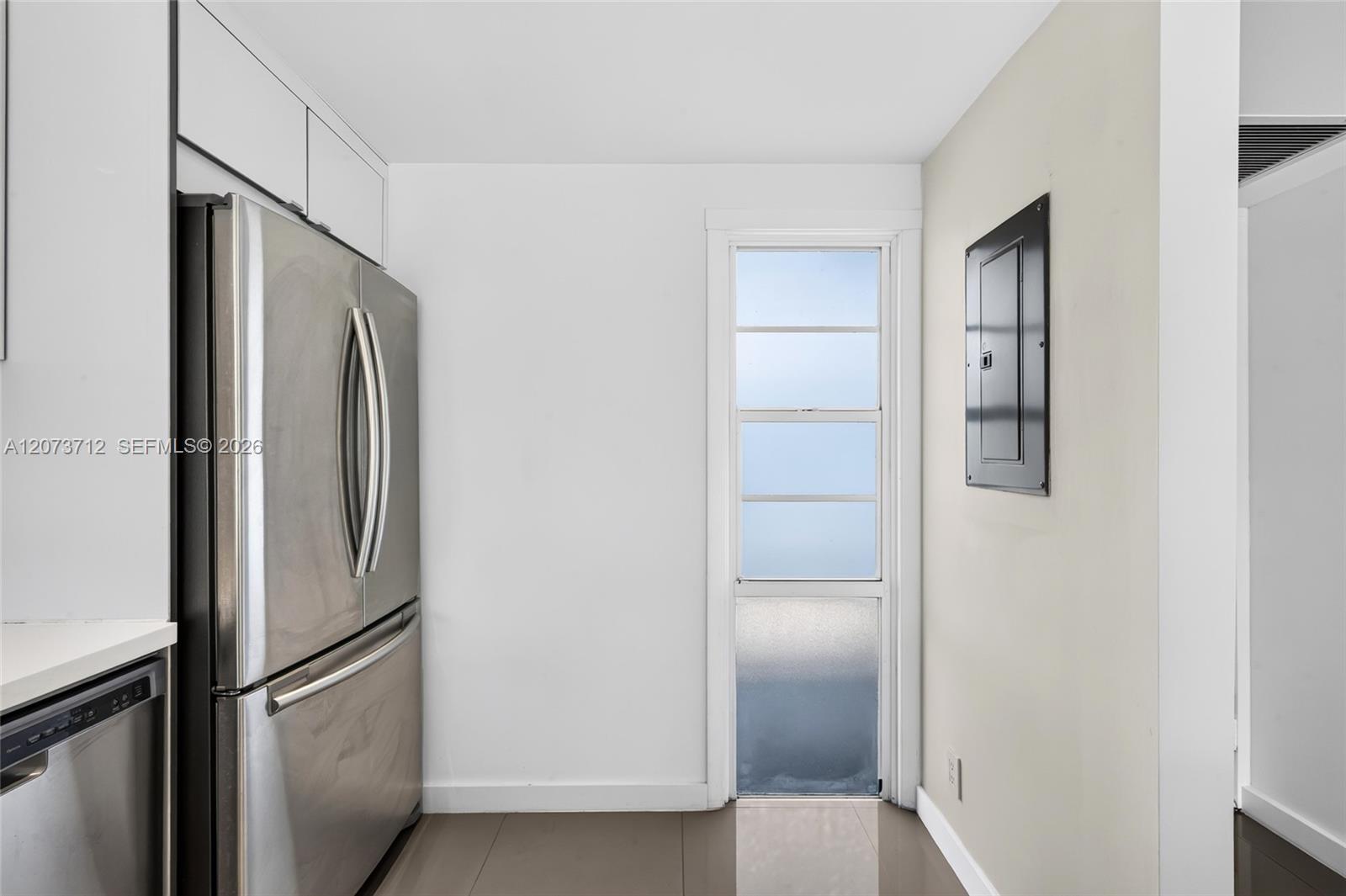 3301 N Country Club Dr # 310, Aventura FL 33180 photo 4