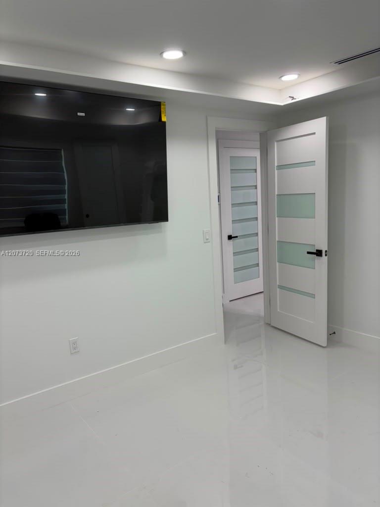 464 Minola Dr, Miami Springs FL 33166 photo 3