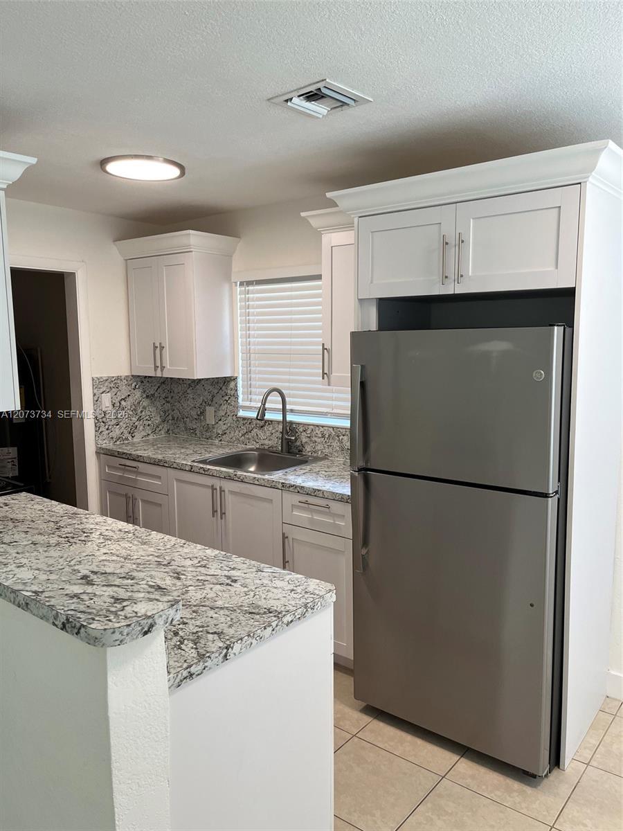 330 NE 7th St # 330, Pompano Beach FL 33060 photo 2