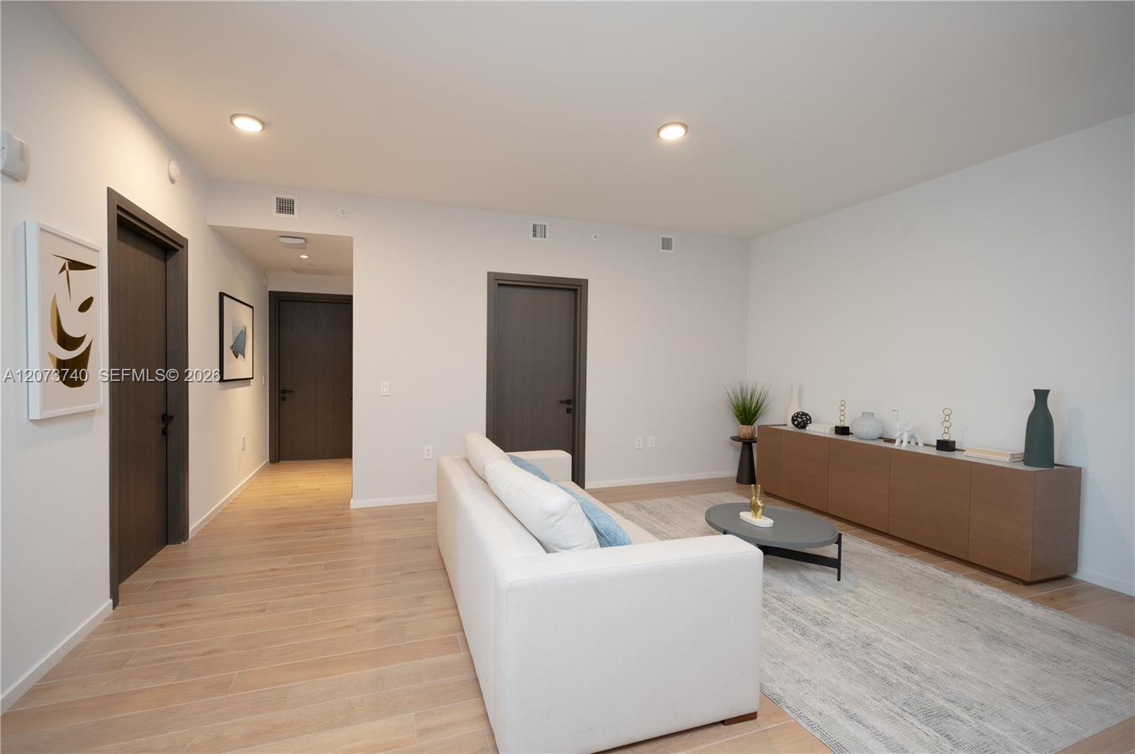 398 NE 5th St # 2517, Miami FL 33132 photo 4