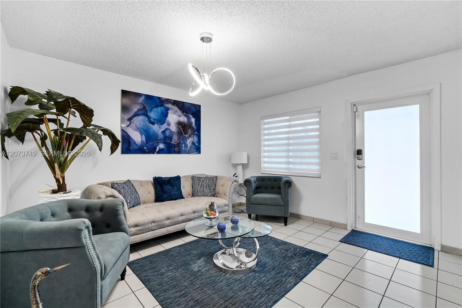 980 W 43rd Pl, Hialeah FL 33012 photo 5
