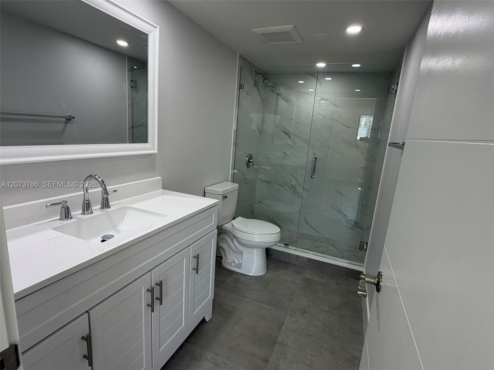 1360 W 41st St # 103, Hialeah FL 33012 photo 3