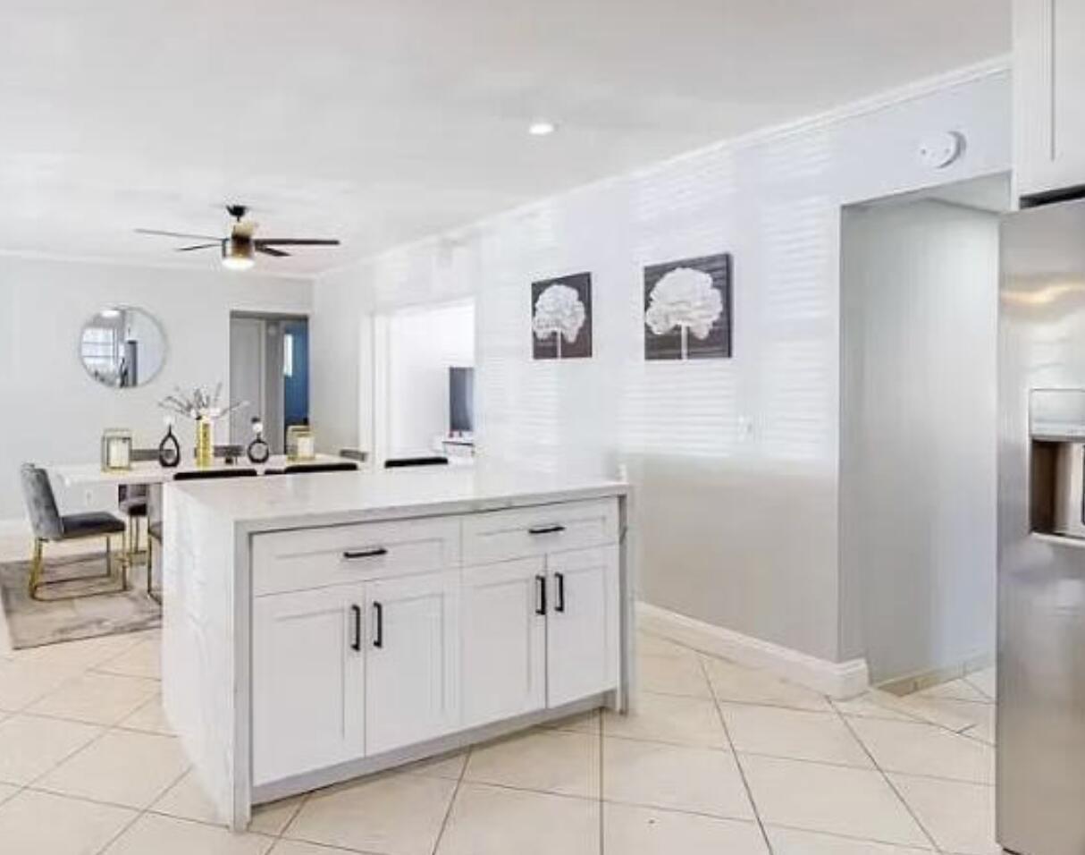 924 Johnson Street, Hollywood FL 33019 photo 3