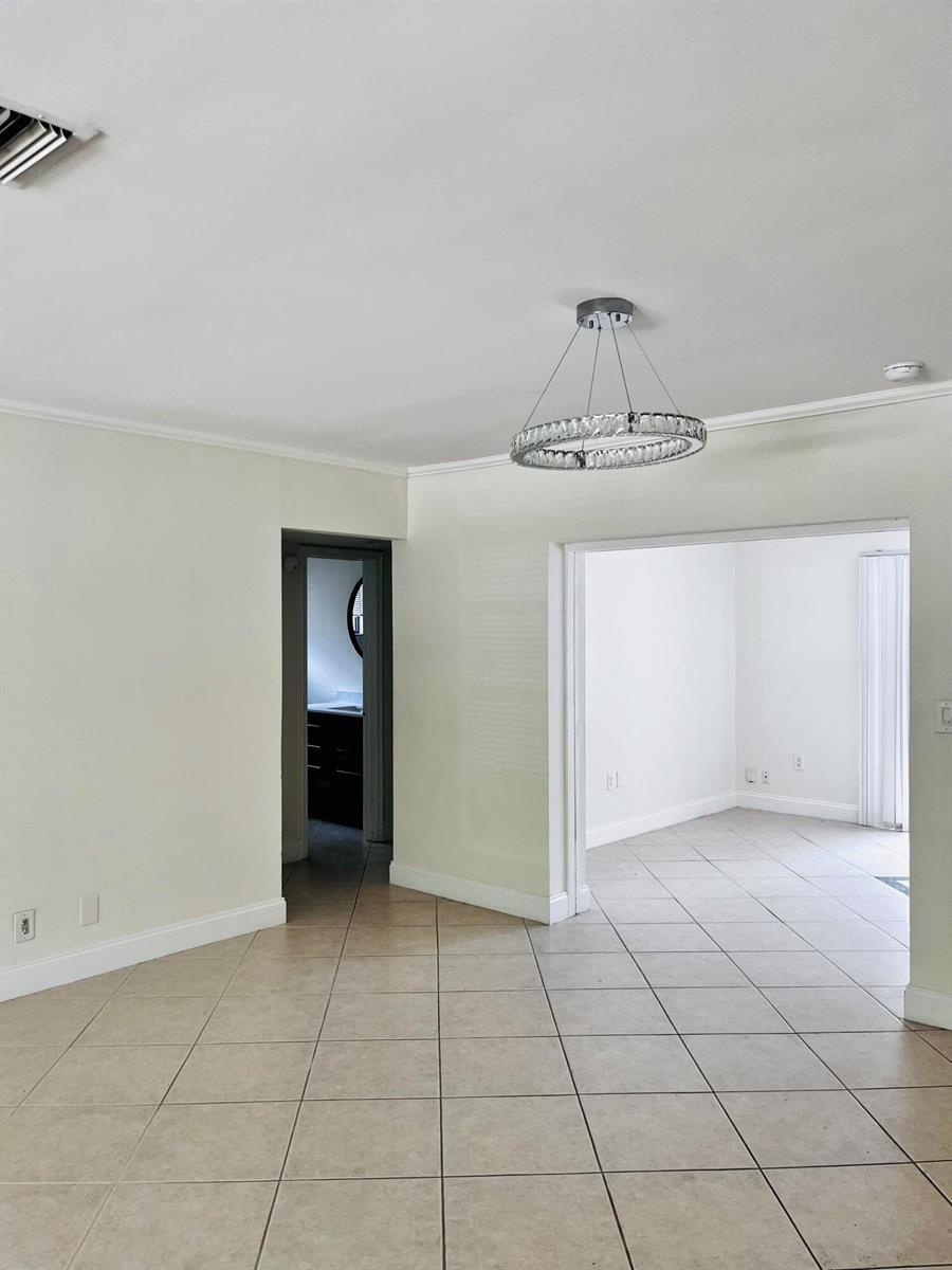 924 Johnson Street, Hollywood FL 33019 photo 4