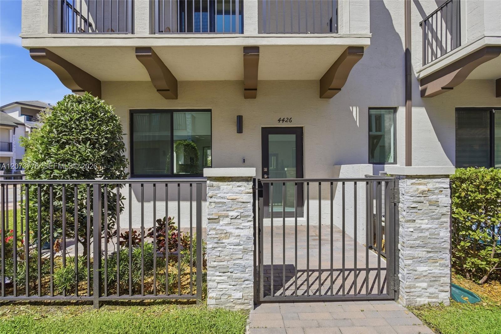 4426 NW 83 PKWY # 0, Doral FL 33166