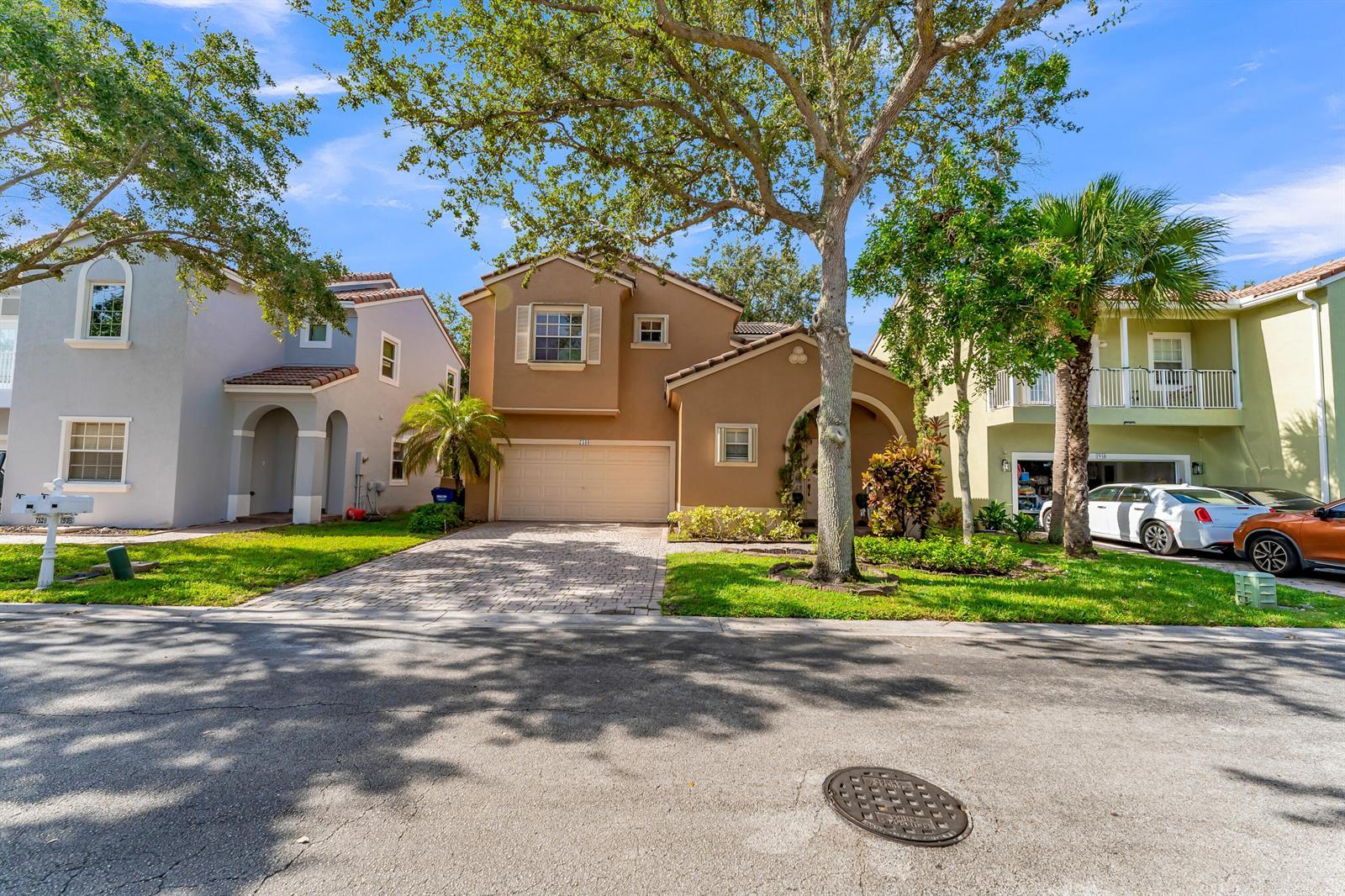 7538 NW 17TH Drive, Pembroke Pines FL 33024 photo 5
