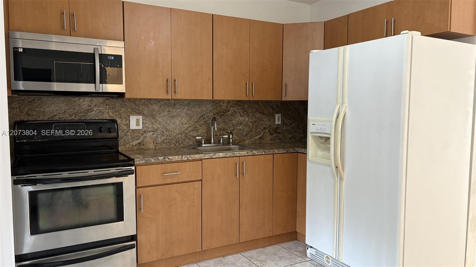 408 NE 18th Ave # 4, Homestead FL 33033 photo 2