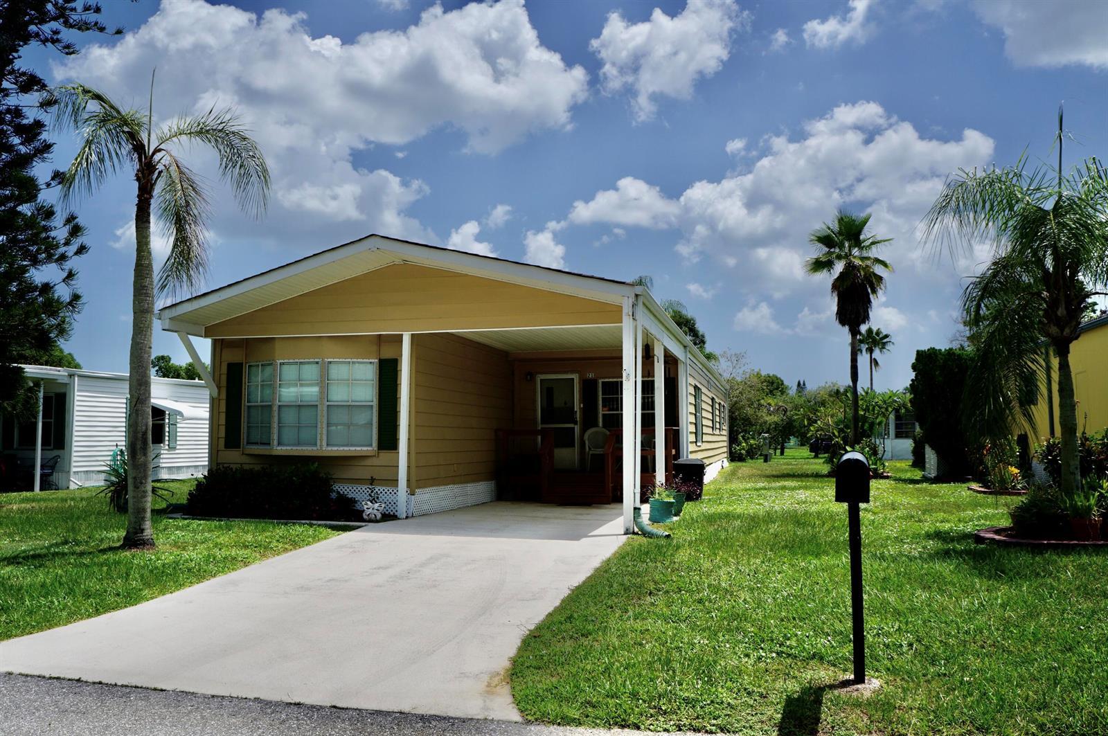 21 SE Iberian Lane, Port St. Lucie FL 34952 photo 2