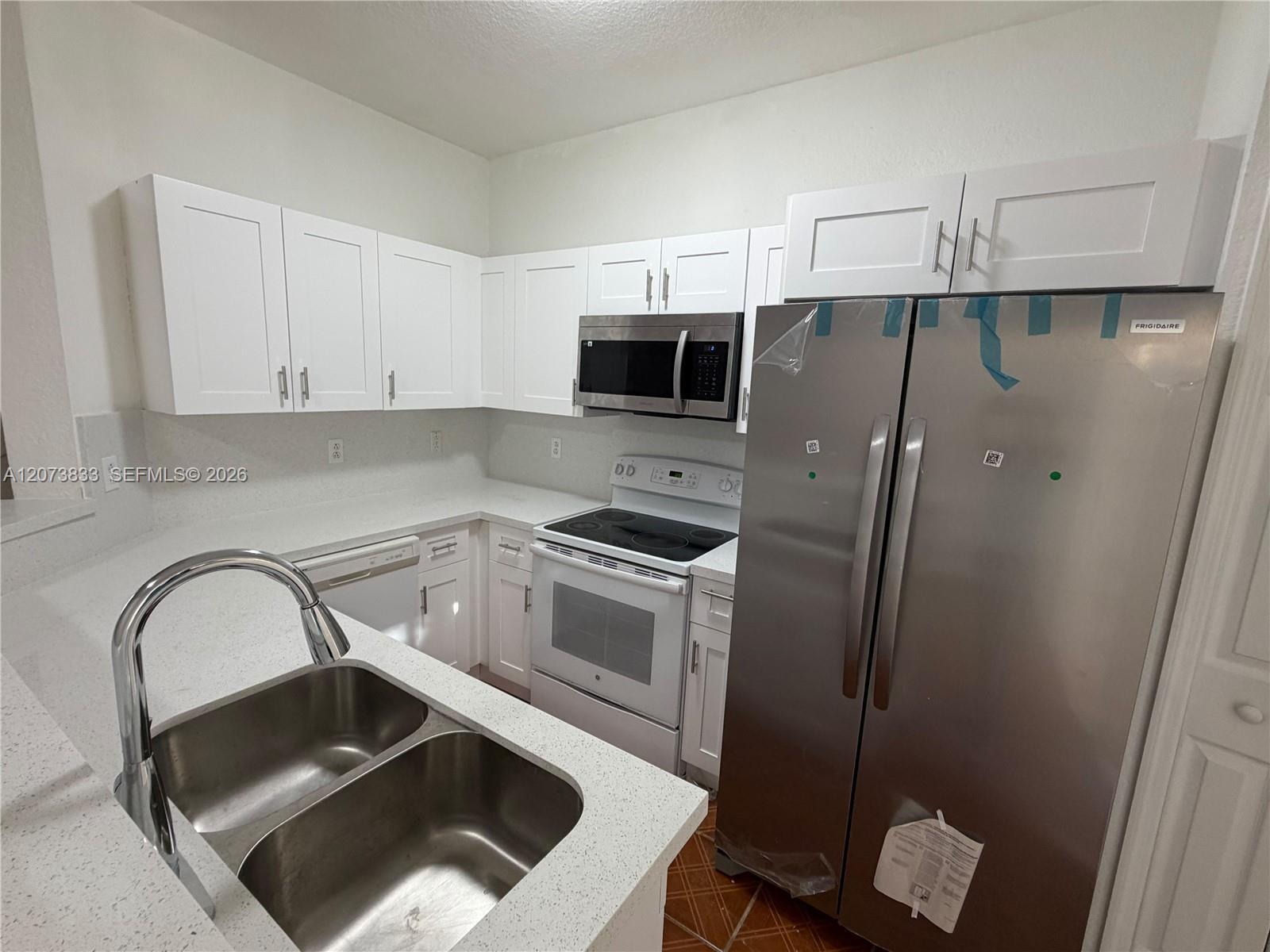 8245 NW 108th Ave # 15, Doral FL 33178 photo 2