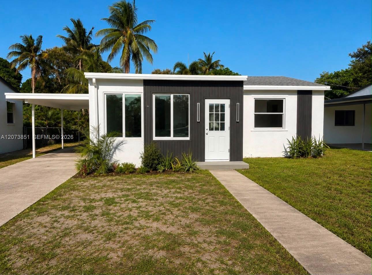825 S 28th Ave, Hollywood FL 33020