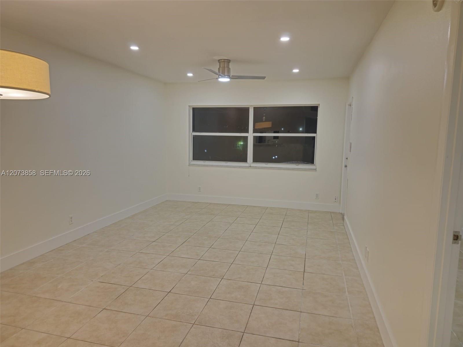 4800 NW 35th St # 607, Lauderdale Lakes FL 33319 photo 4