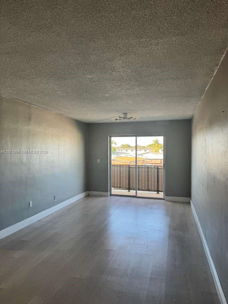 Hialeah, FL 33012 photo 2