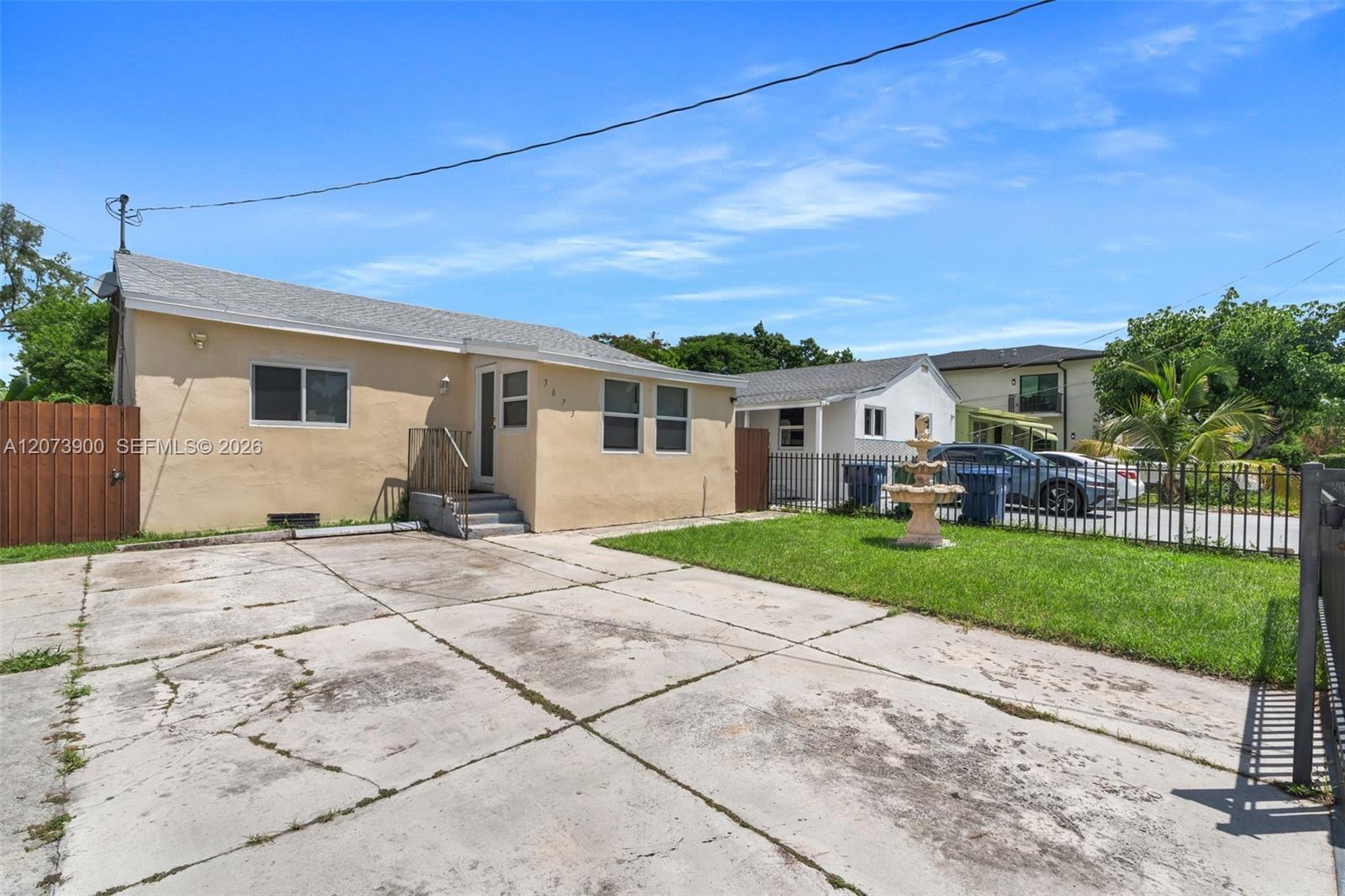 3073 NW 59th St, Miami FL 33142 photo 2