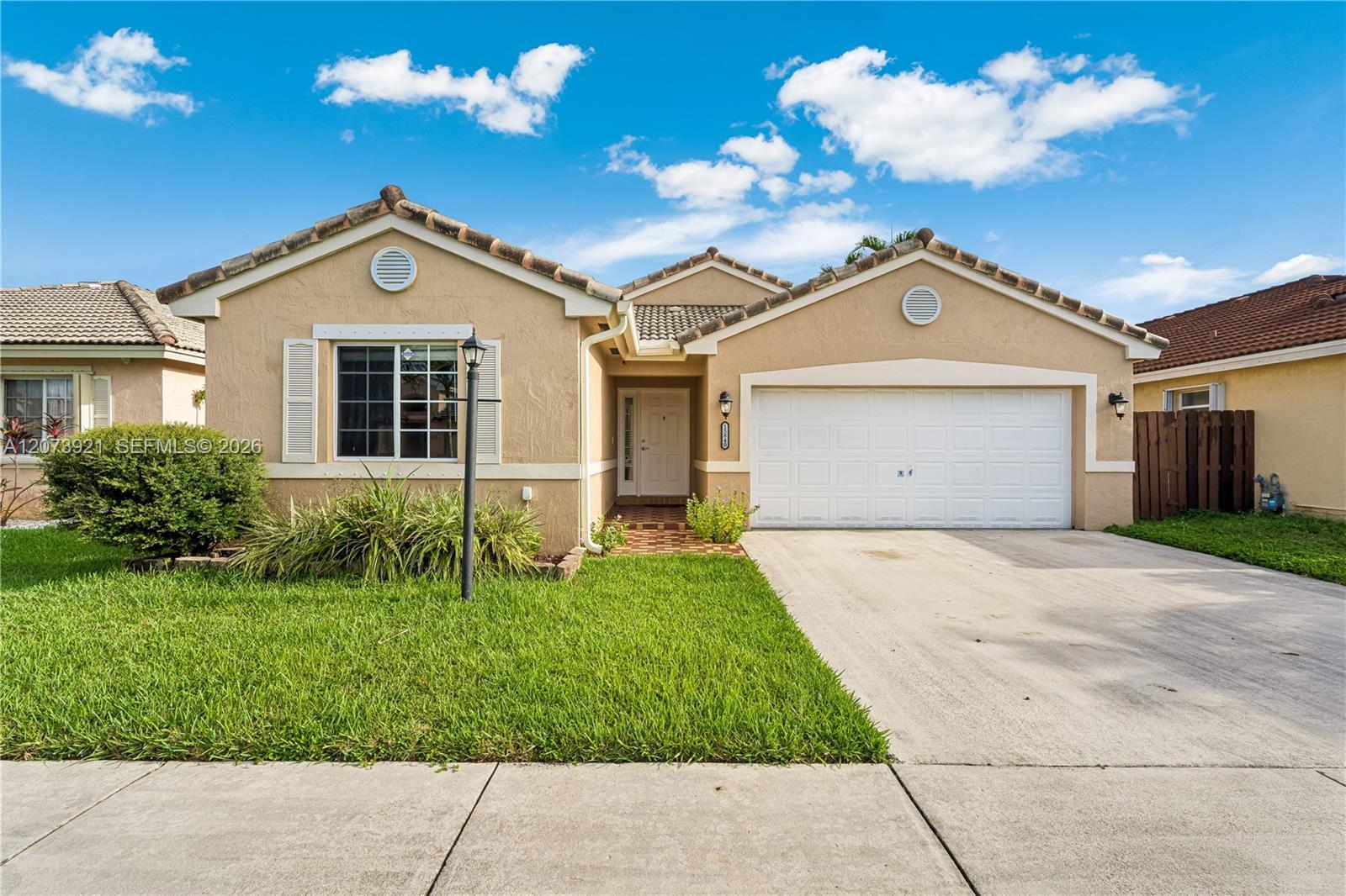 15840 SW 85th St, Miami FL 33193 photo 2