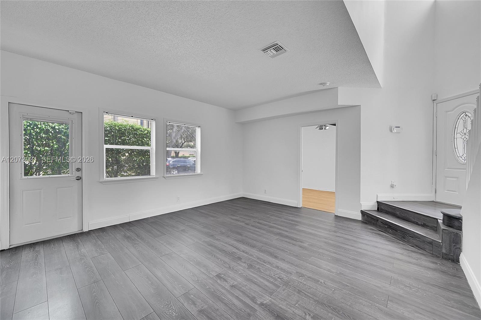 11201 Lakeview Dr # M, Coral Springs FL 33071 photo 5