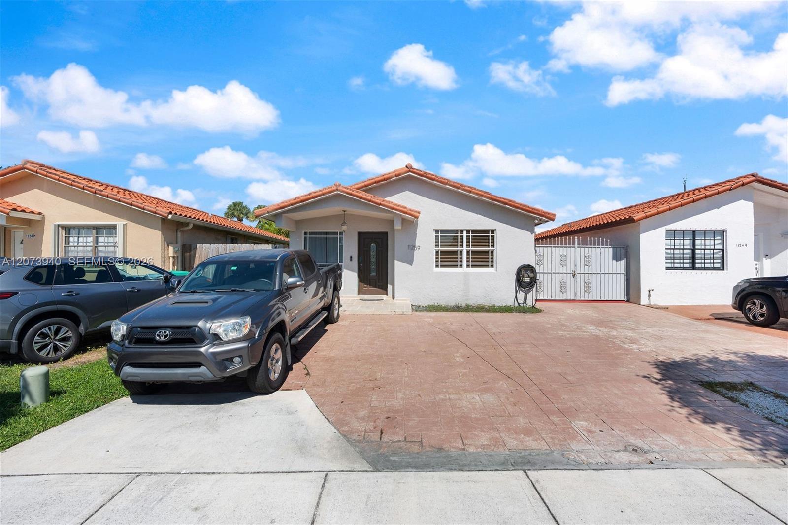 11259 NW 88th Ave, Hialeah Gardens FL 33018