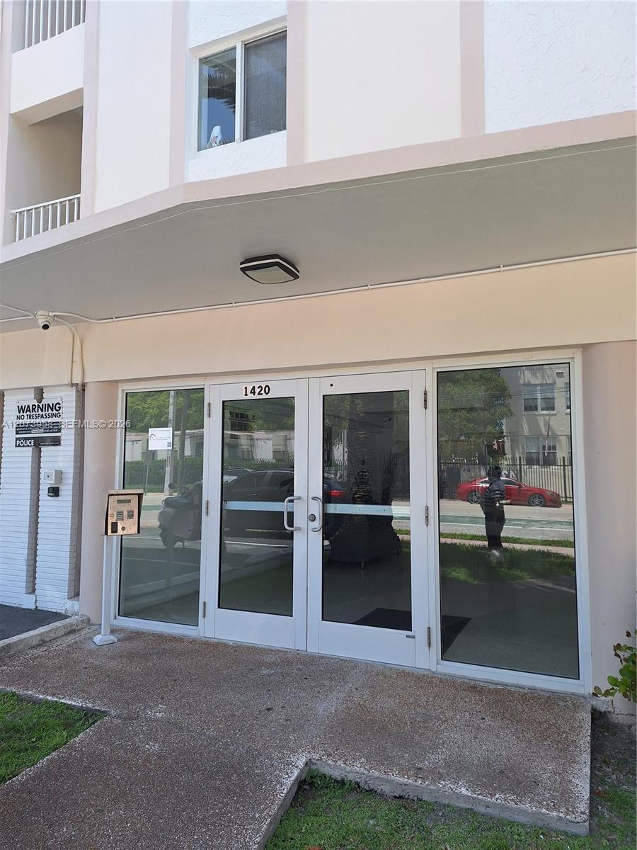 1420 Pennsylvania Ave # 409, Miami Beach FL 33139 photo 2