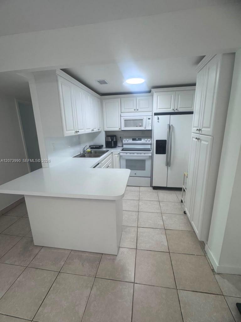 1913 S Ocean Dr # 422, Hallandale Beach FL 33009 photo 2