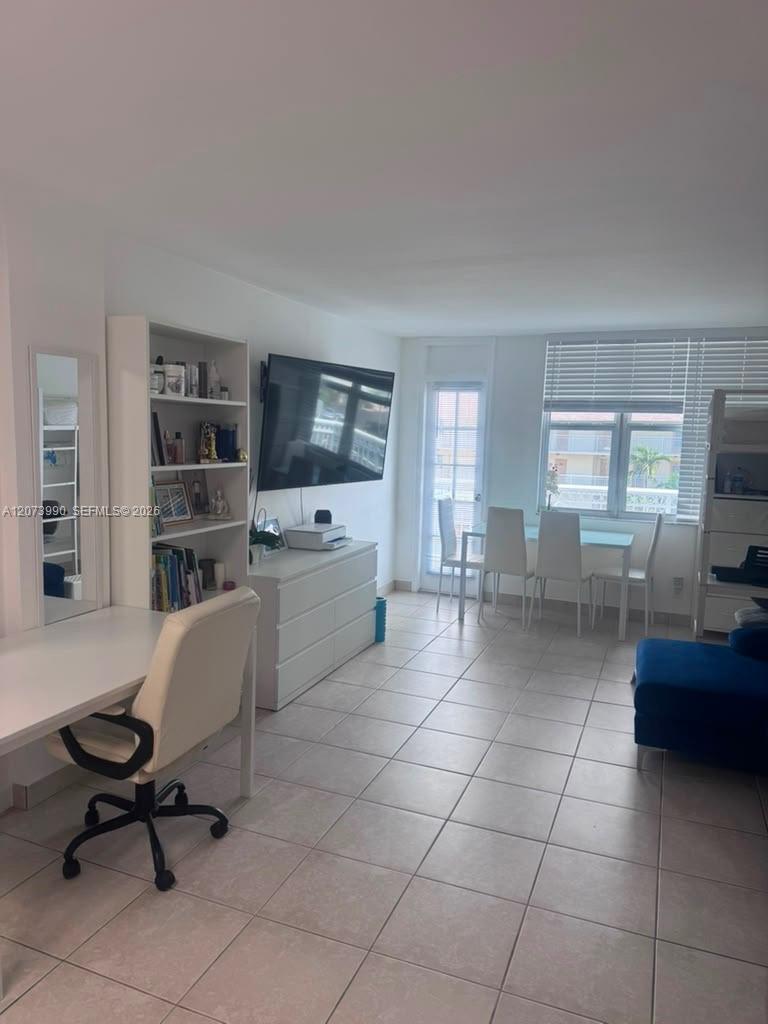1913 S Ocean Dr # 422, Hallandale Beach FL 33009 photo 3