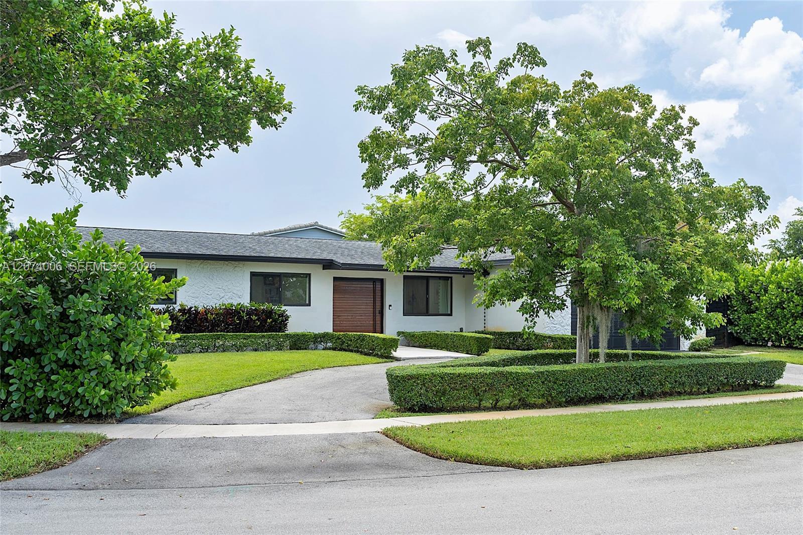 10630 NW 19th Pl, Pembroke Pines FL 33026 photo 3