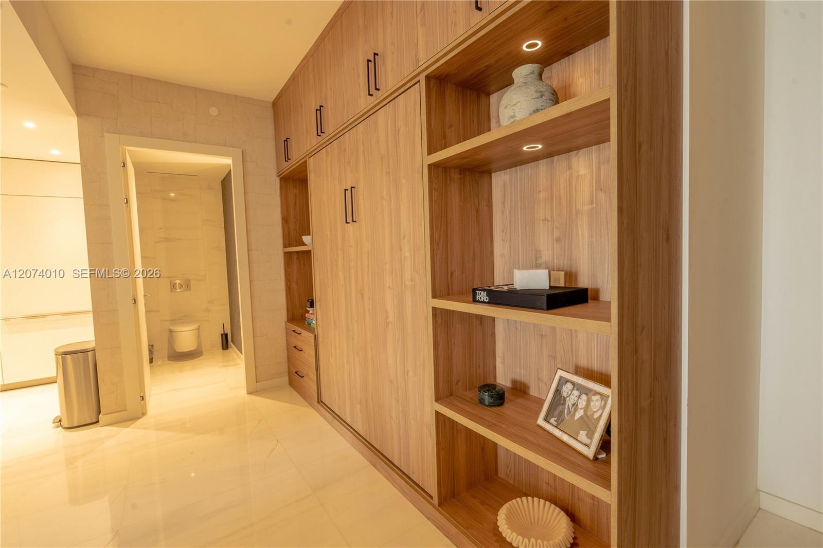 300 Biscayne Boulevard Way # 3109W, Miami FL 33131 photo 2