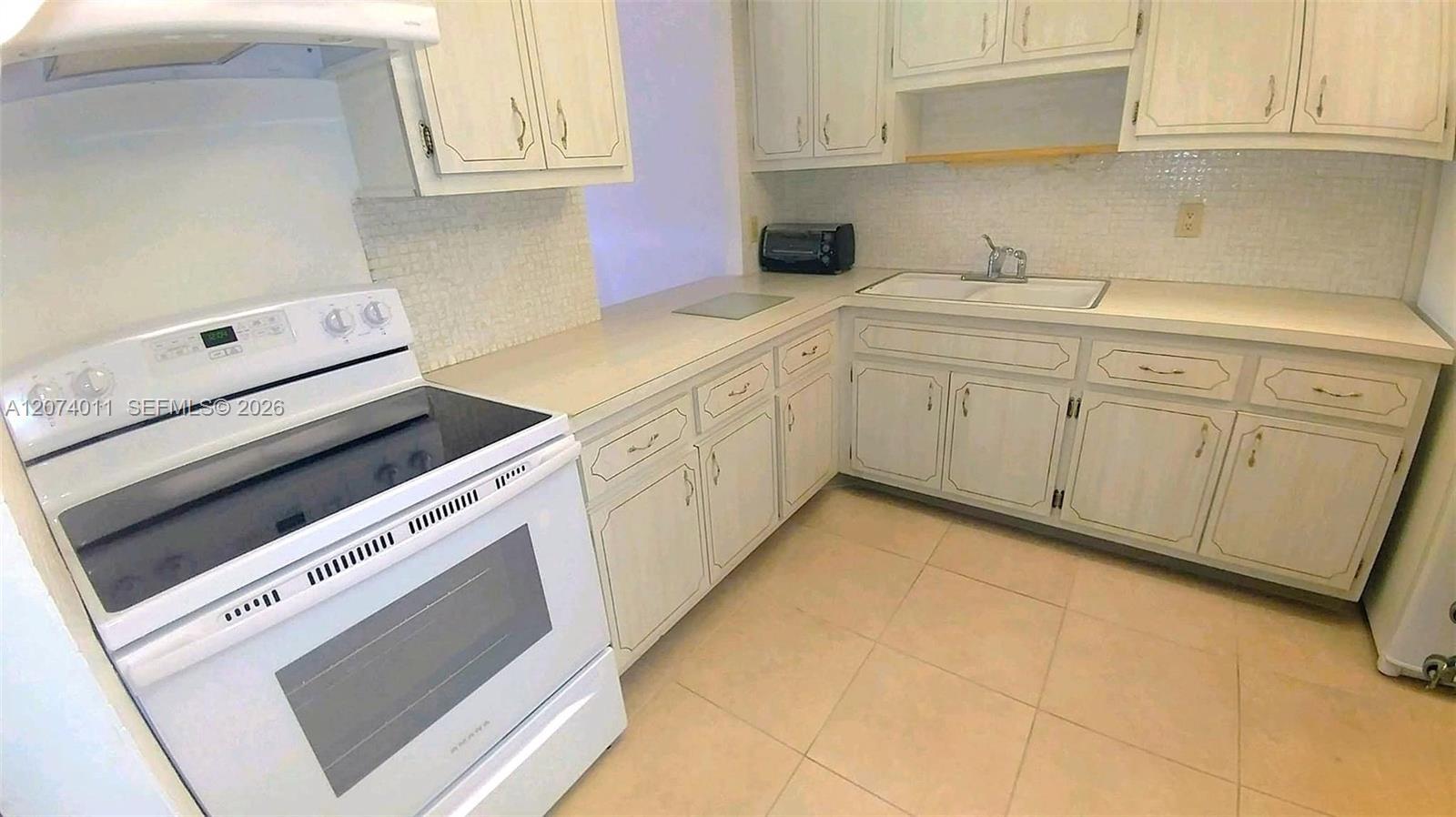 1351 NE Miami Gardens Dr, Miami FL 33179 photo 2