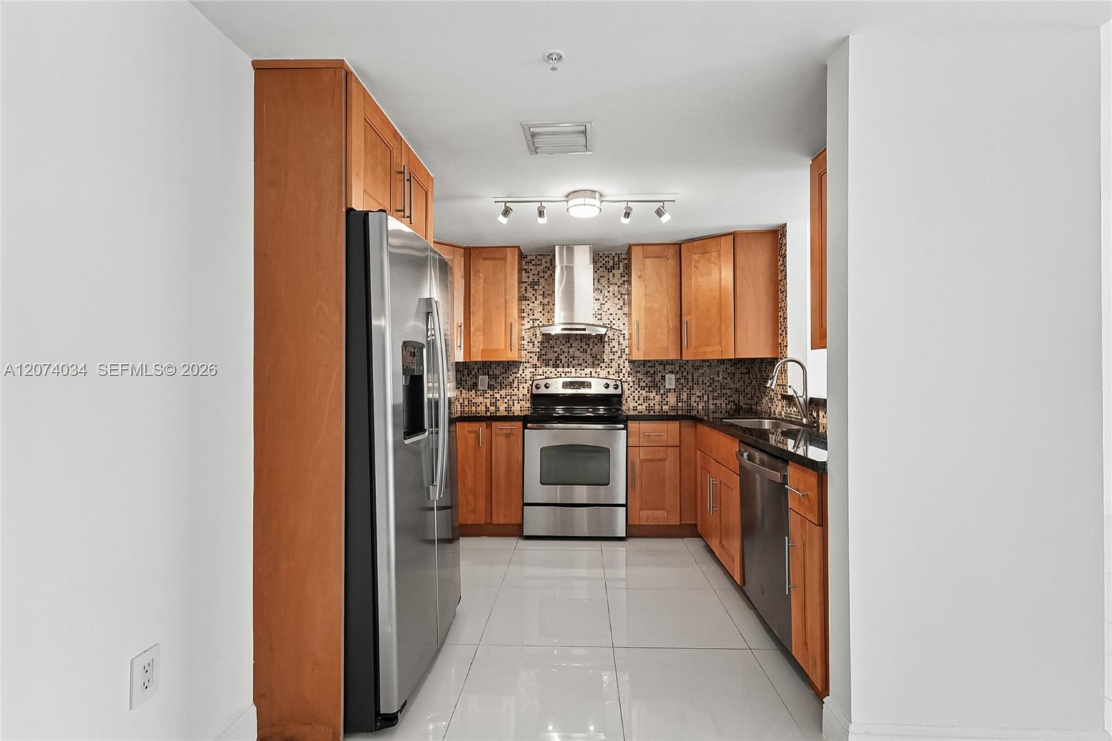 1250 S Miami Ave # 2109, Miami FL 33130 photo 3