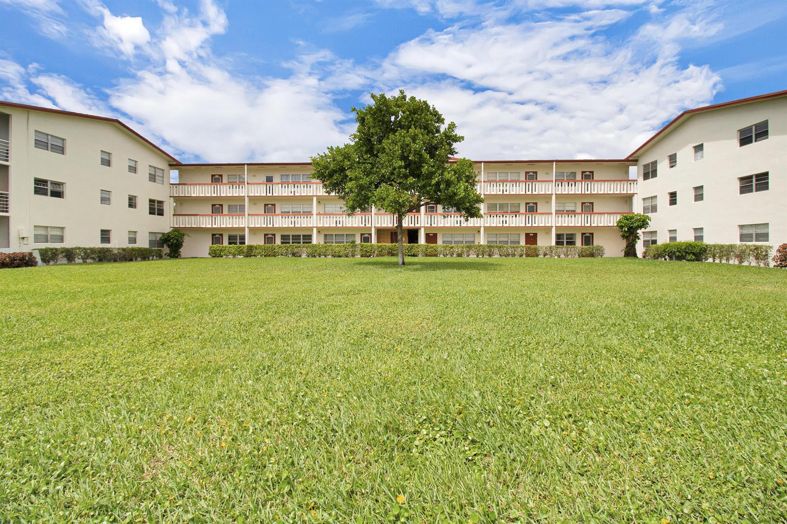 412 BRIGHTON J, Boca Raton FL 33434 photo 4