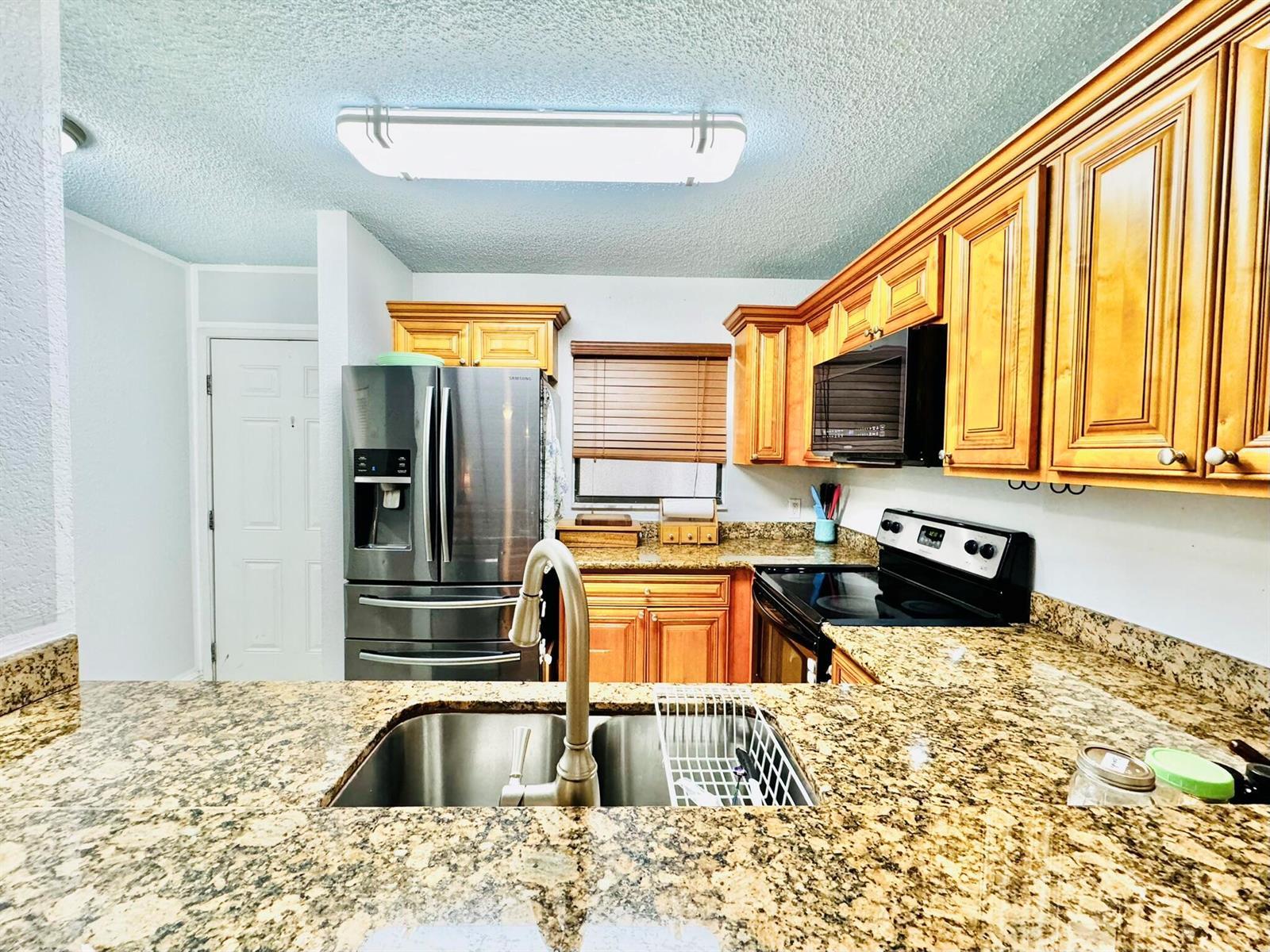 1541 BALFOUR POINT Drive # D, West Palm Beach FL 33411 photo 2