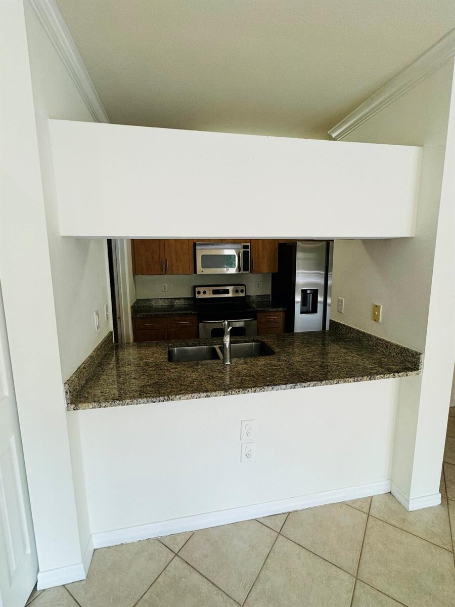 6394 EMERALD DUNES Drive # 202, West Palm Beach FL 33411 photo 5
