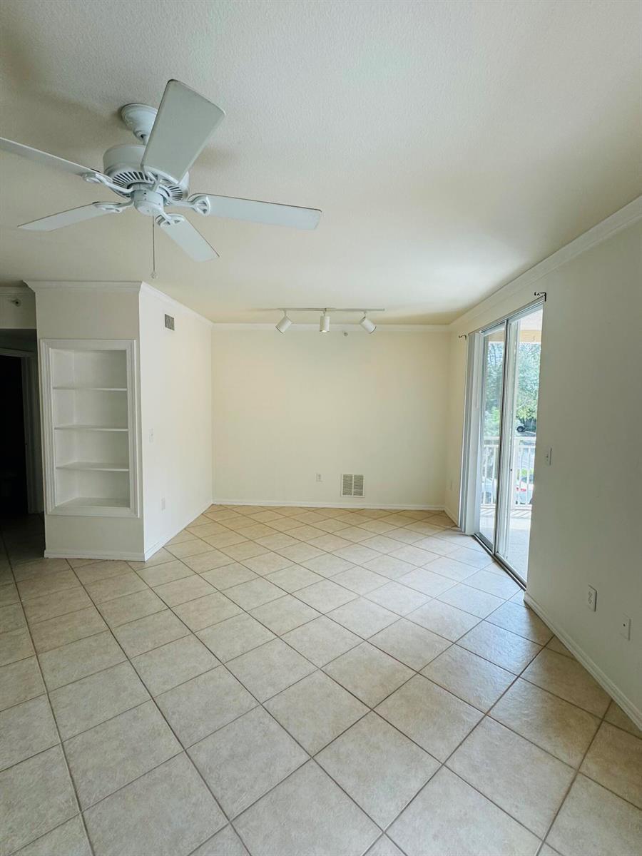 6394 EMERALD DUNES Drive # 202, West Palm Beach FL 33411 photo 4