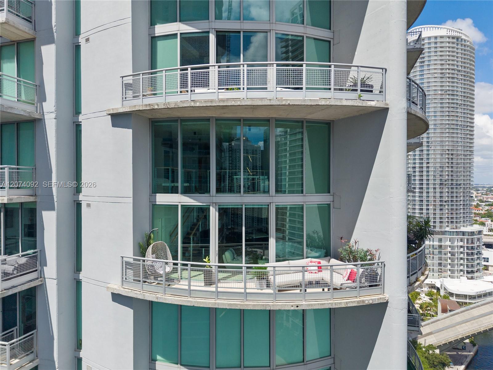 690 SW 1st Ct # 2702, Miami FL 33130 photo 3