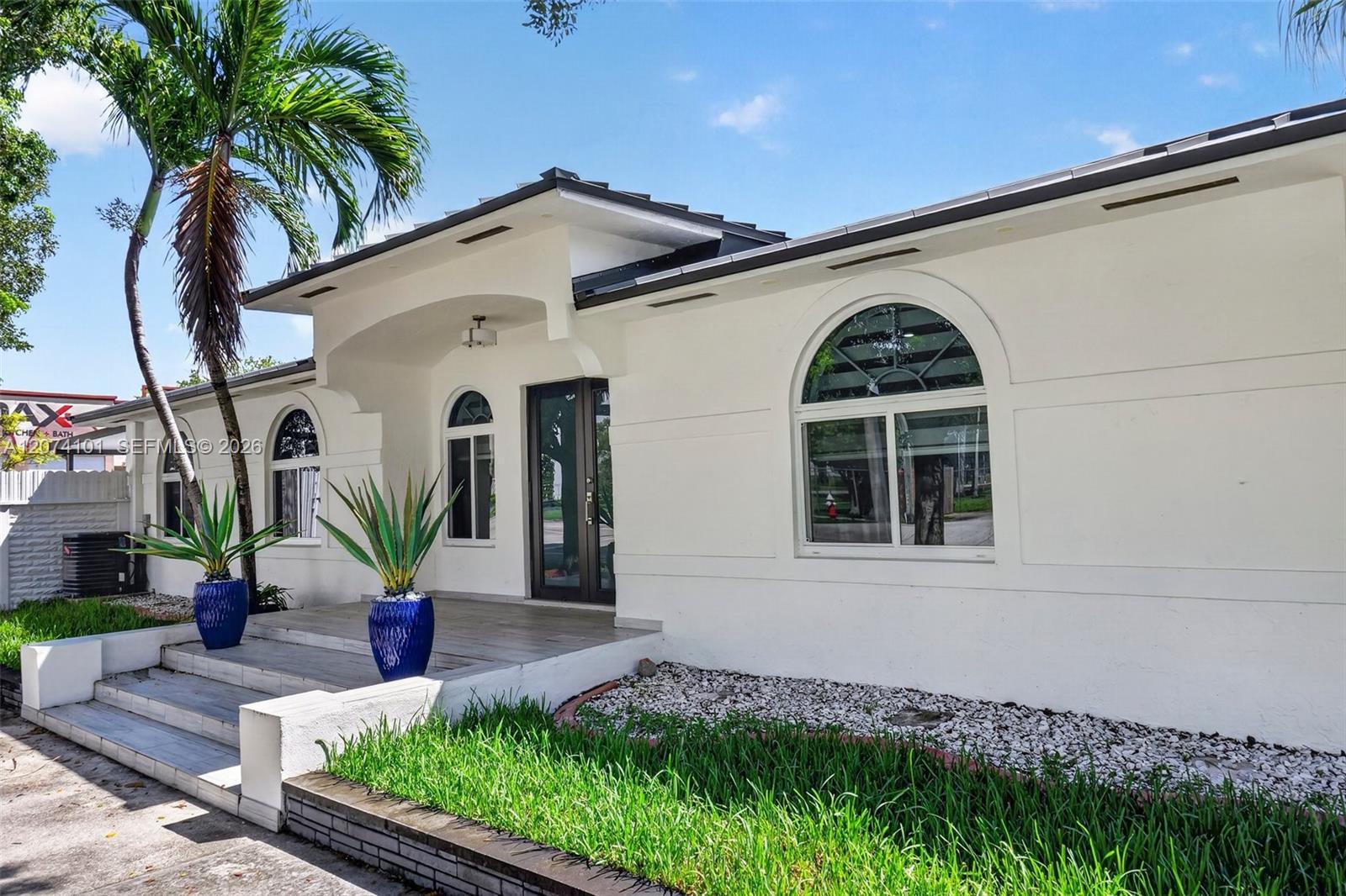 3197 W 79th Pl, Hialeah FL 33018 photo 2