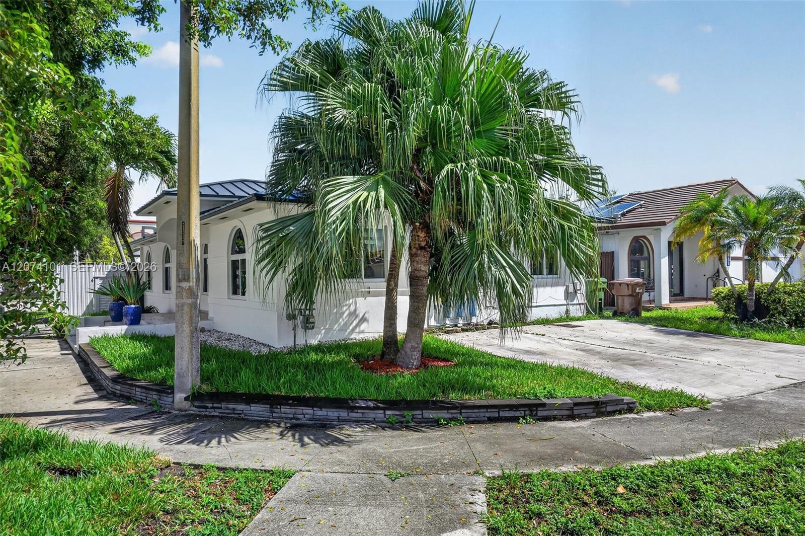 3197 W 79th Pl, Hialeah FL 33018 photo 4