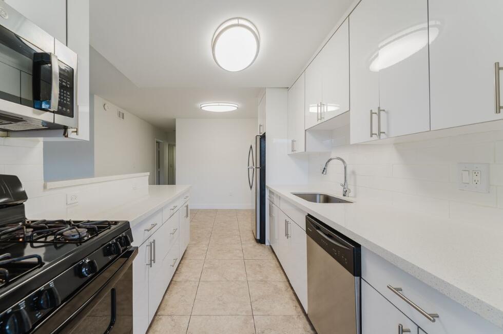 601 SW 2ND Avenue # 5, Boca Raton FL 33432 photo 2