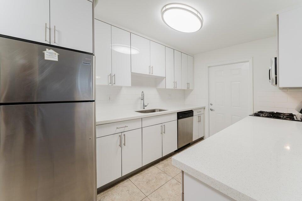 601 SW 2ND Avenue # 5, Boca Raton FL 33432 photo 3