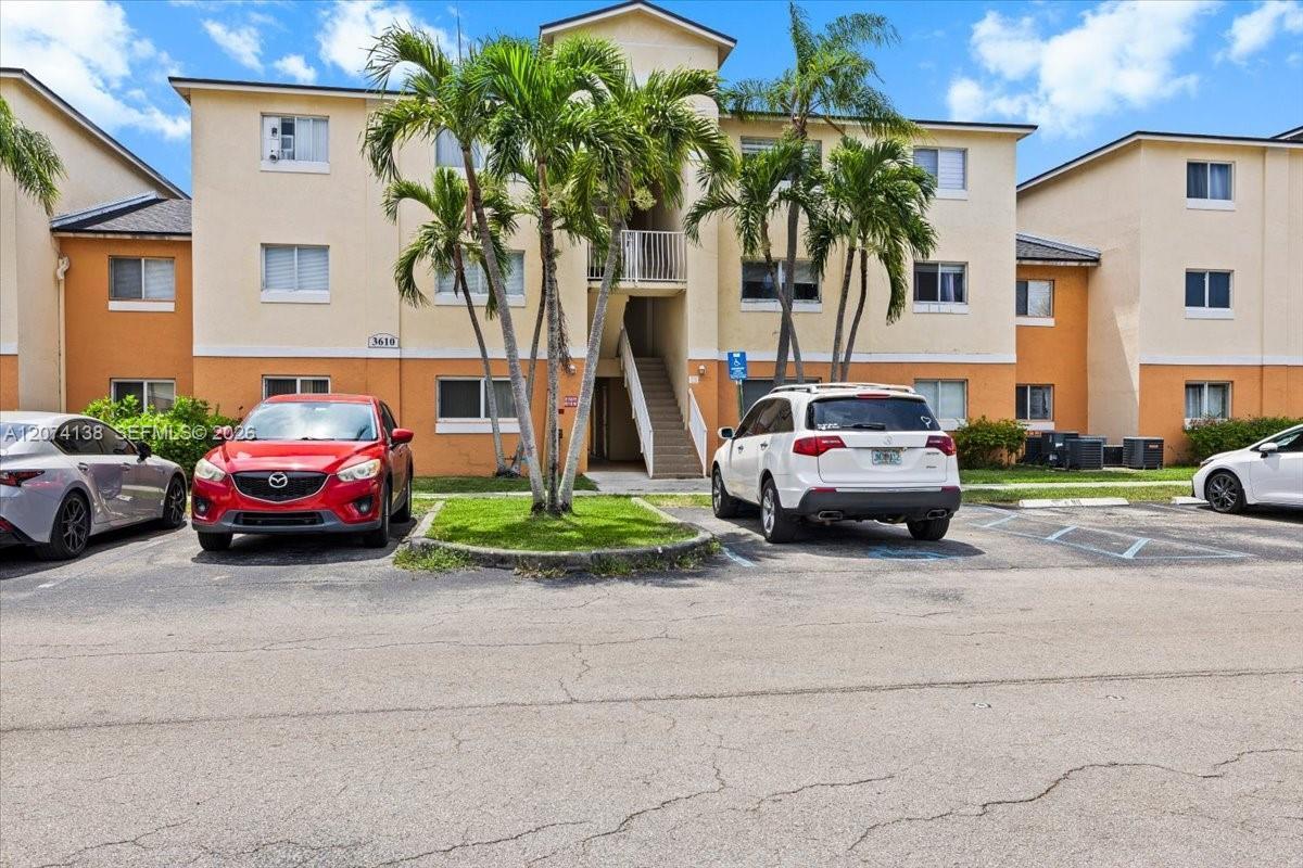 3610 N 56th Ave # 219, Hollywood FL 33021 photo 2