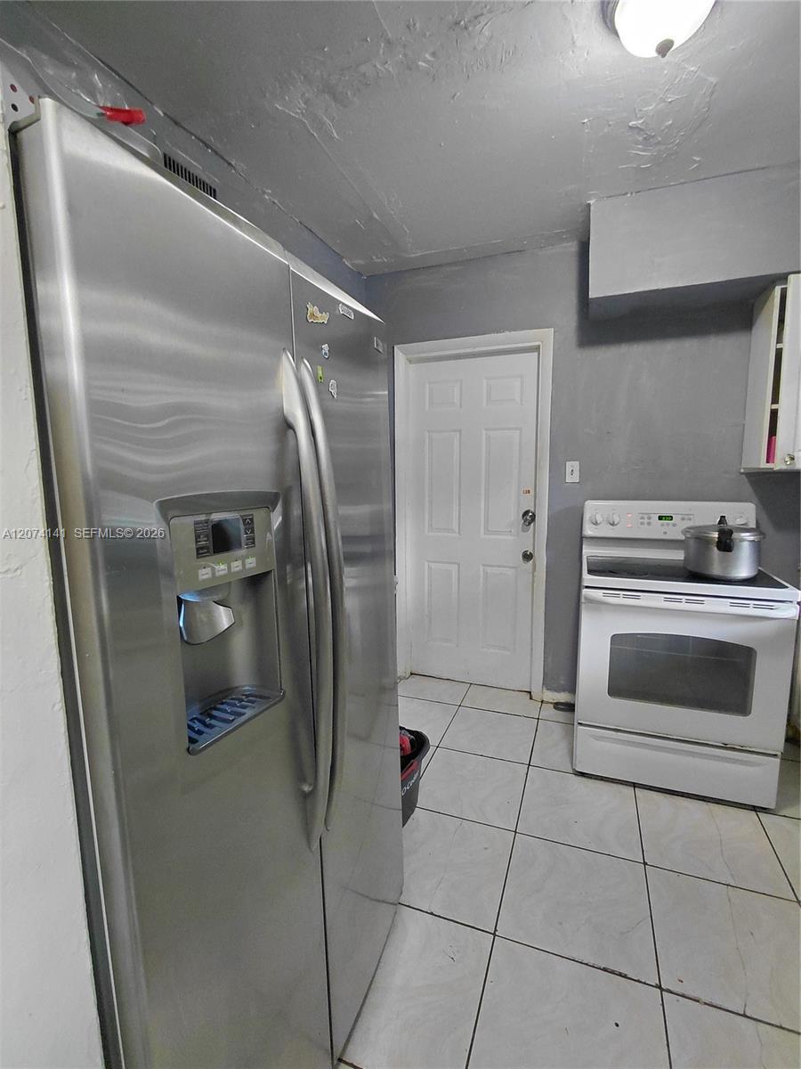 1530 NW 68th Ter, Miami FL 33147 photo 3