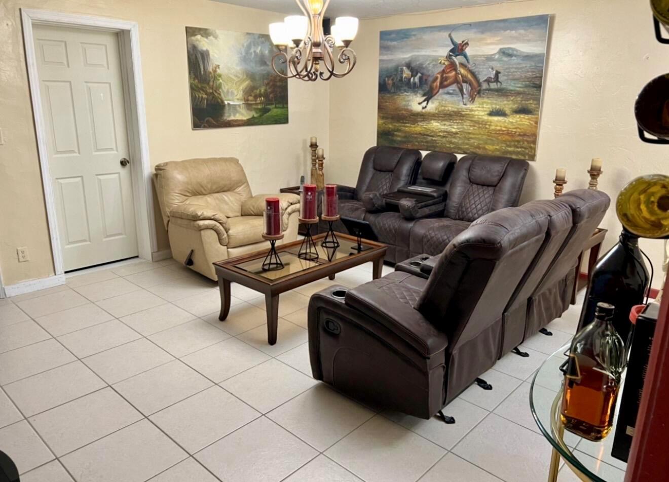 4727 Myrtle Lane, West Palm Beach FL 33417 photo 2