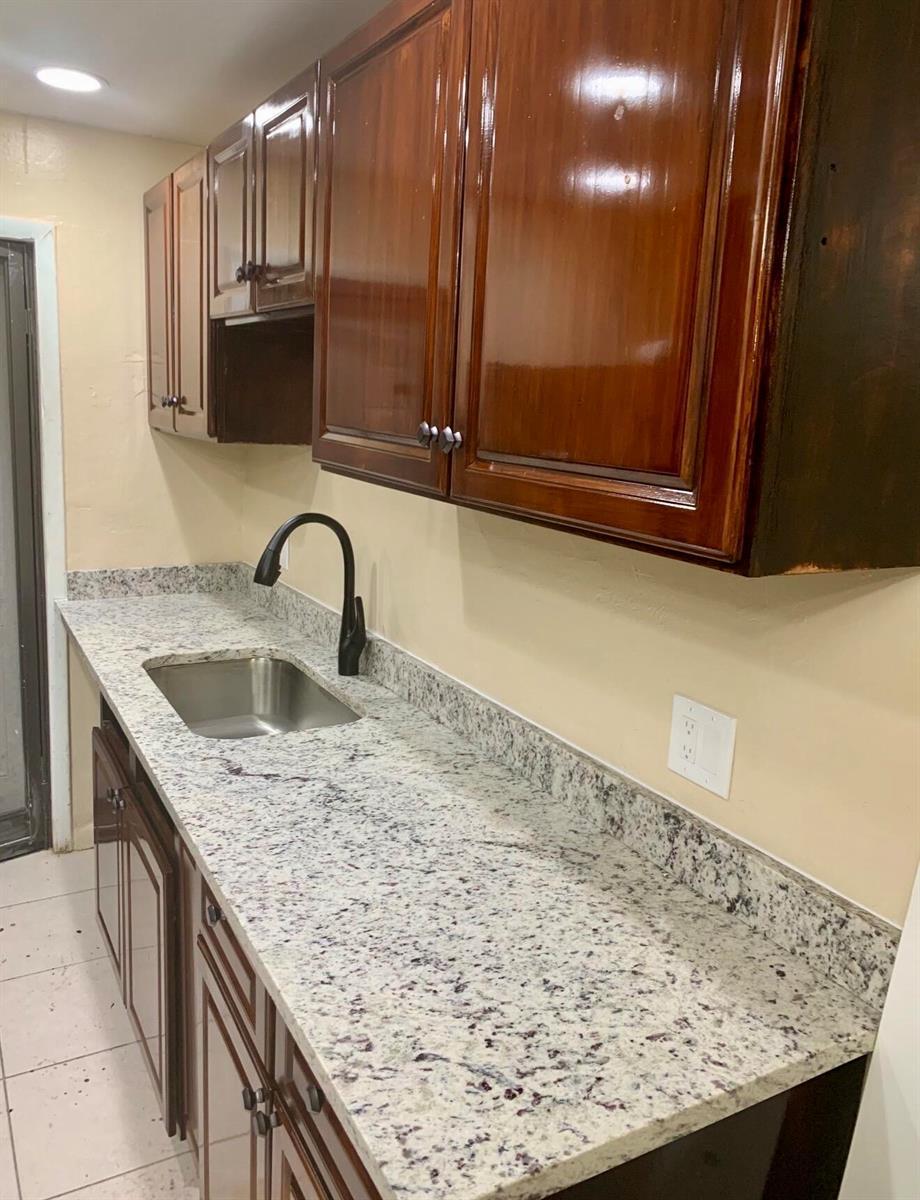 4727 Myrtle Lane, West Palm Beach FL 33417 photo 5